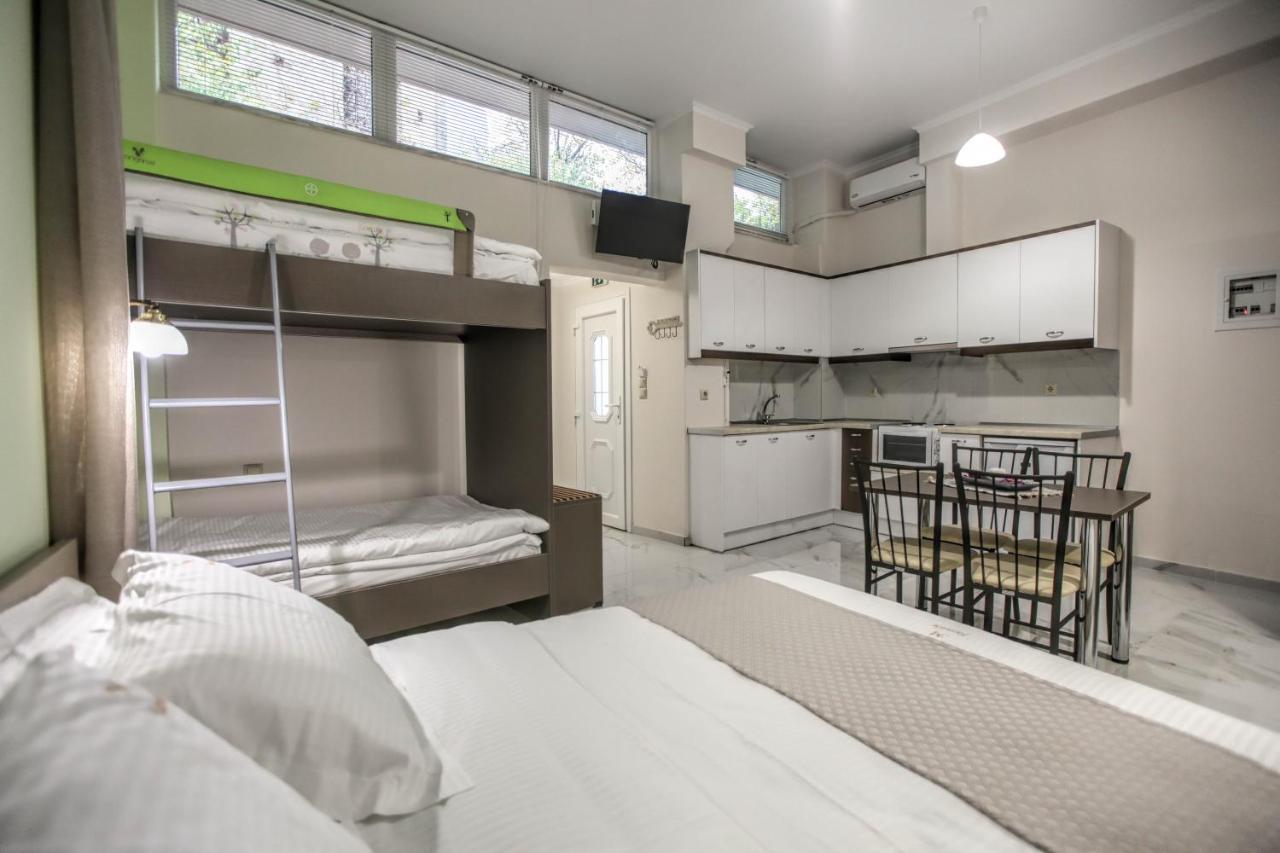 Del Sol #3 Meteora Luxurious Family Suites กาลัมปากา ภายนอก รูปภาพ