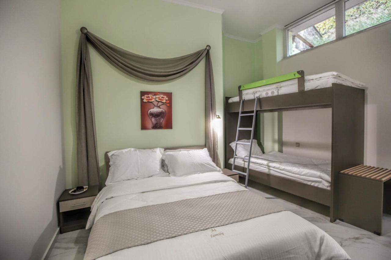 Del Sol #3 Meteora Luxurious Family Suites กาลัมปากา ภายนอก รูปภาพ